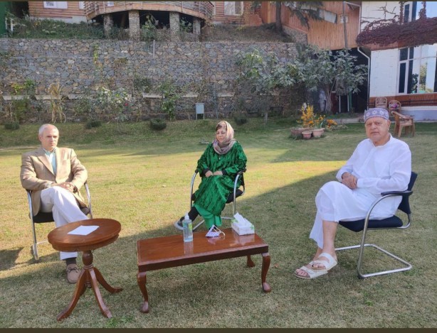 Omar Abdullah and Farooq Abdullah meet Mehbooba Mufti (1)
