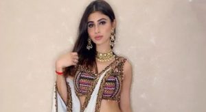 Mouni (1)