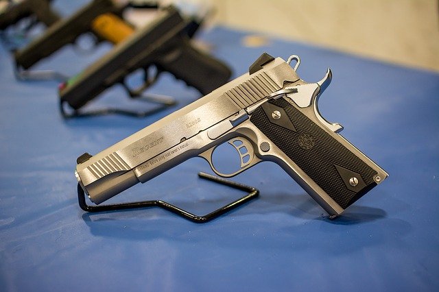 pistol-1350484_640    Image by <a href="https://pixabay.com/users/jasongillman-1088827/?utm_source=link-attribution&utm_medium=referral&utm_campaign=image&utm_content=1350484">Jason Gillman</a> from <a href="https://pixabay.com/?utm_source=link-attribution&utm_medium=referral&utm_campaign=image&utm_content=1350484">Pixabay</a>