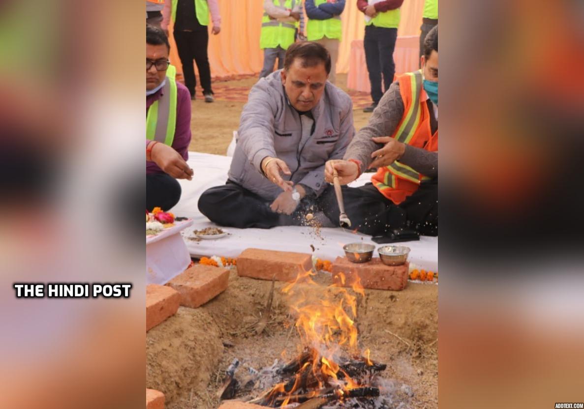 Kumar Keshav addtext_com_MTUyNDQ5MTM0ODQ