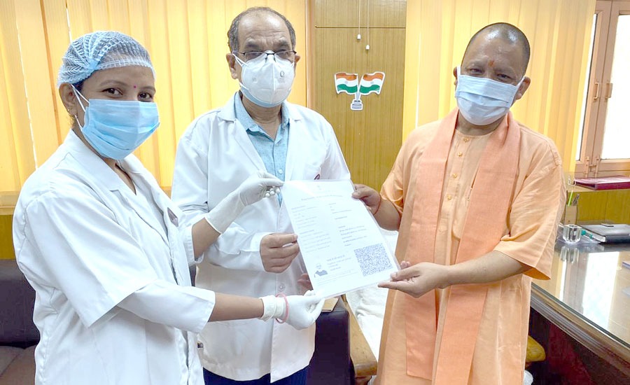 Yogi Adityanath takes second Covid vaccine dose