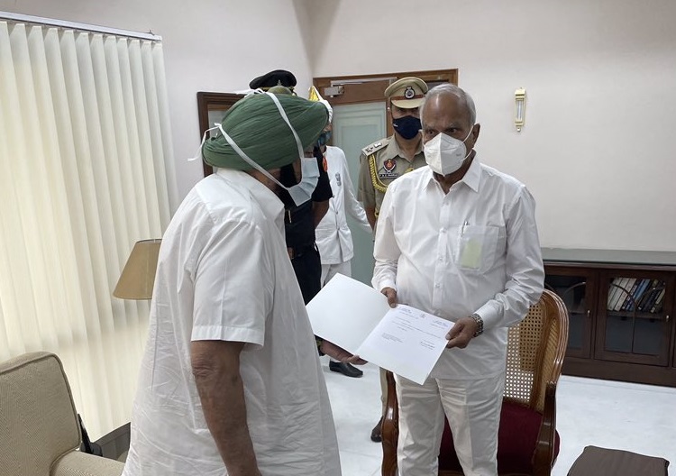 Amarinder Singh resigns