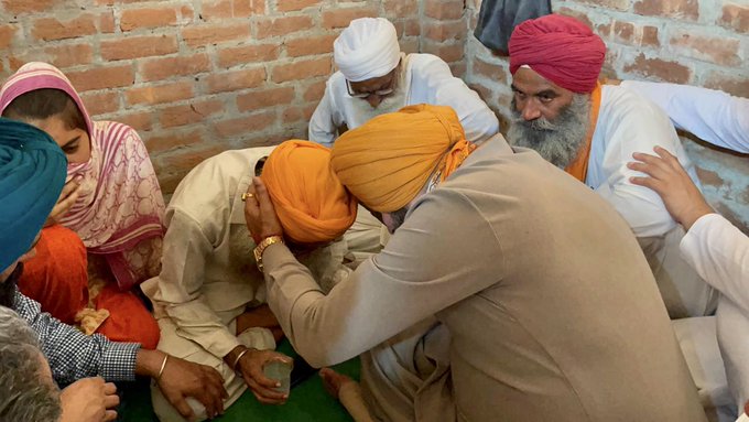 Navjot Singh Sidhu meets family of farmer in Lakhimpur