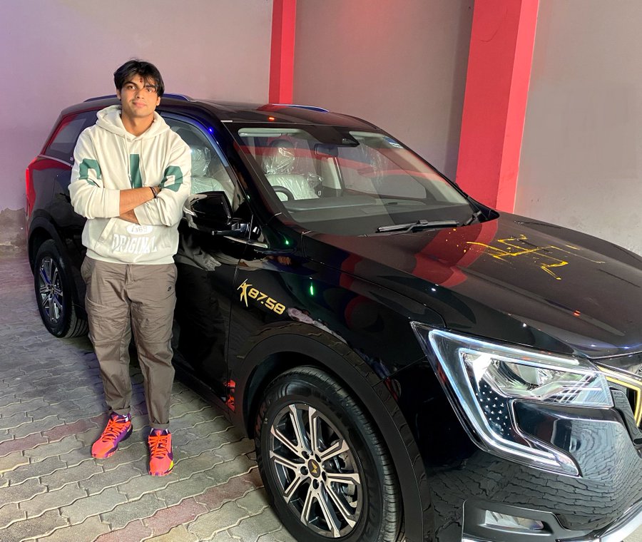 Neeraj Chopra gets car from Anand Mahindra