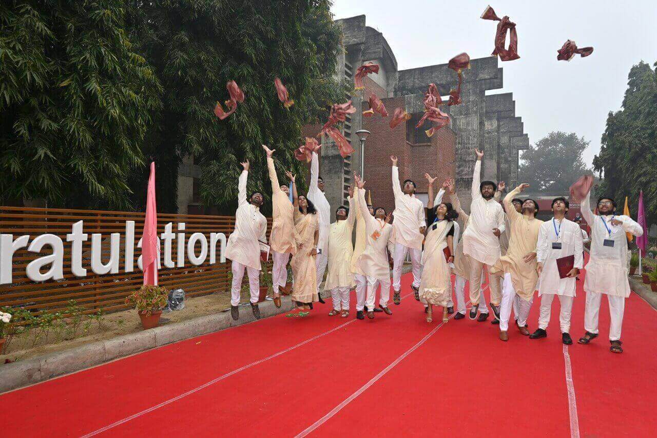 IITK convocation one (3) (1) (1) (1) (1)