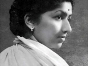 Lata Mangeshkar IANS (2)
