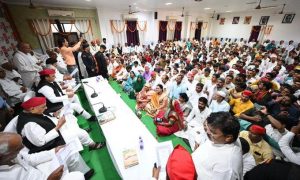 Akhilesh with father Mulayam Singh Yadav