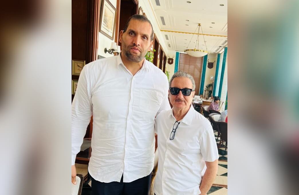 Anupam taller than Khali (1)