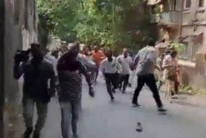 Sharad Pawar house attacked (1)