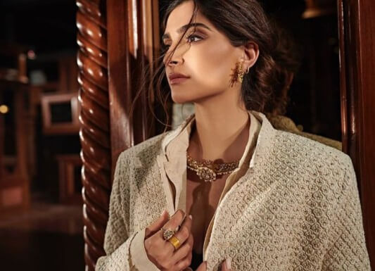 Sonam Kapoor (1)