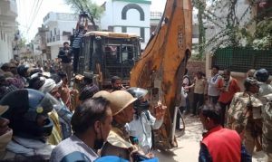 Bulldozer in Allahabad (1)