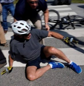 Joe Biden falls down (1)