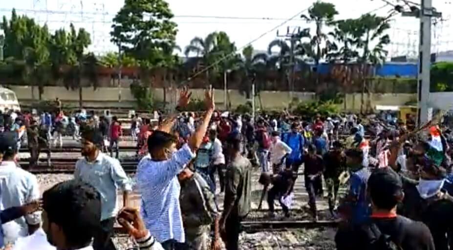 Protest at Secunderabad railway station (1)