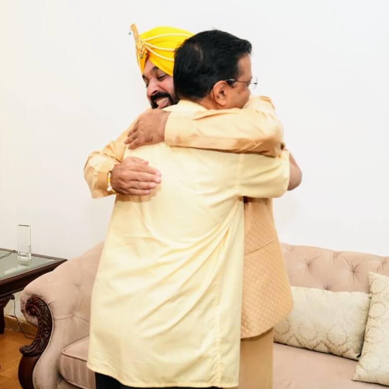 Bhagwant Mann and Dr Gurpreet Kaur 4