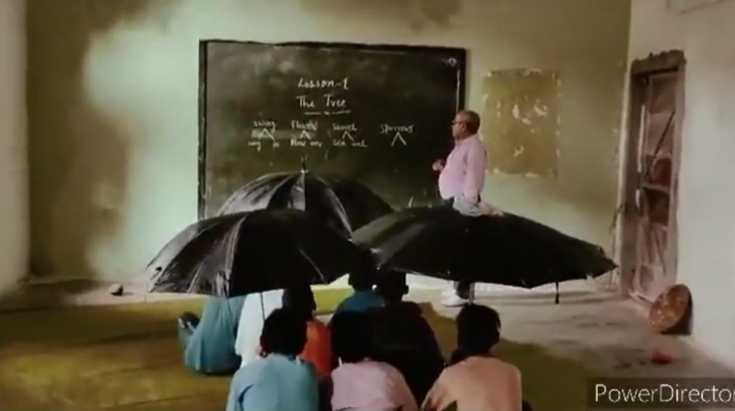 Umbrella Classroom (1)