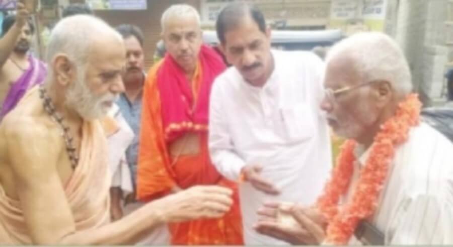 Circumcision fear stops Hindu priest from converting to Islam (1)