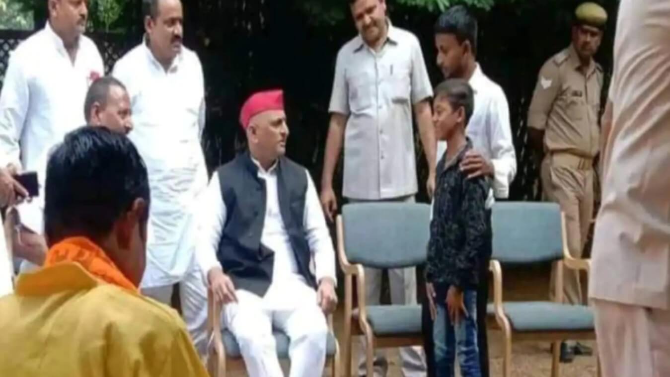 Navratna Yadav 10 year old Mulayam Singh Yadav supporter (1)