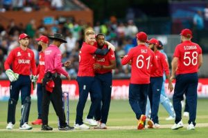 england defeats India in the semifinal of T20 WC (1)
