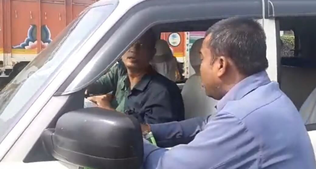 man barks like dog after his name gets misprinted on ration card (1)