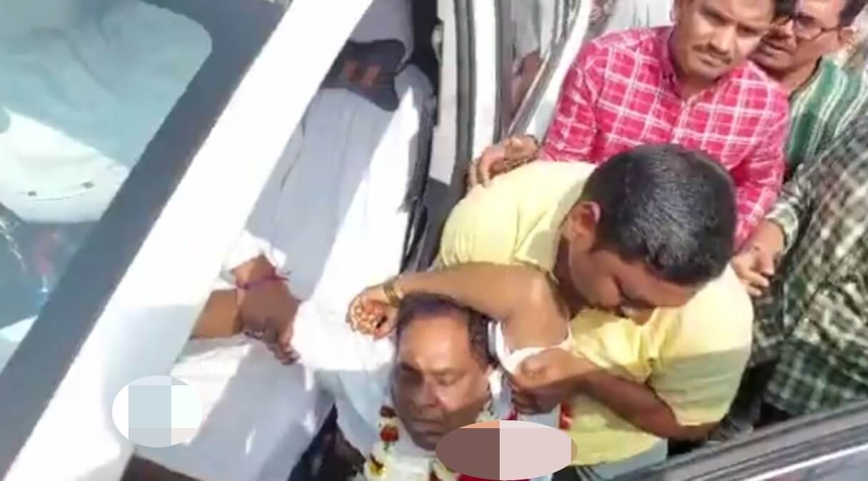 Odisha health minister shot at 3 (1)