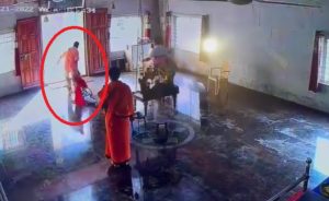 woman thrashed in temple in Karnataka (1)