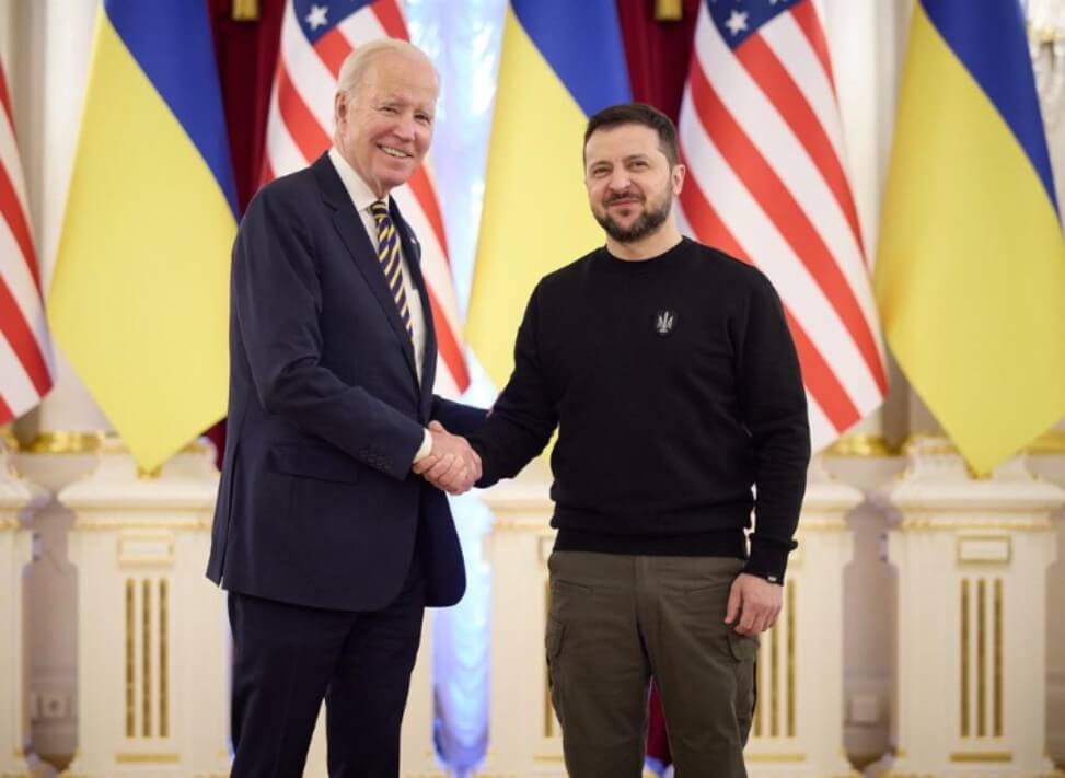 Joe Biden and Zelensky Ukraine President (1)