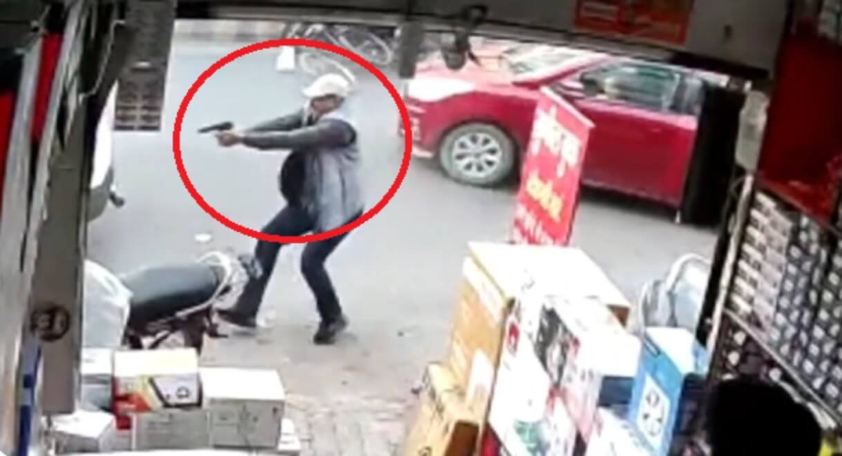 CCTV फुटेज से लिया गया (सोशल मीडिया)