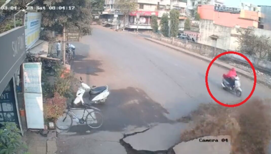 pipeline burst in Yavatmal Maha (1)