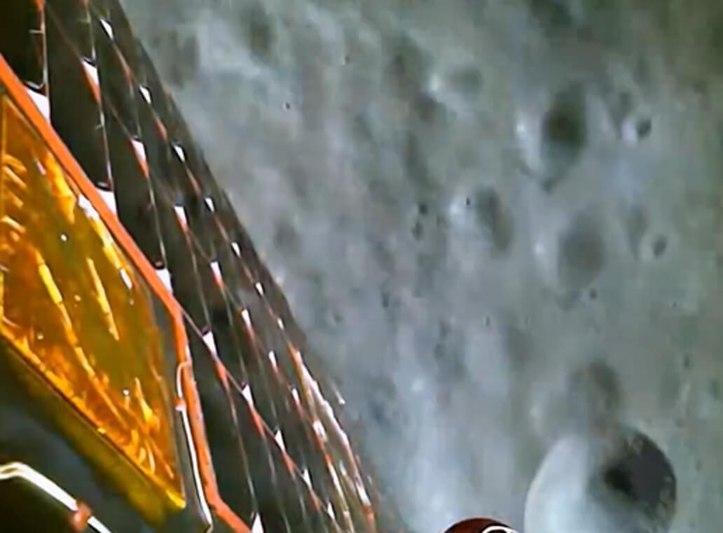 Chandrayaan 1st video of moon before landing (1)