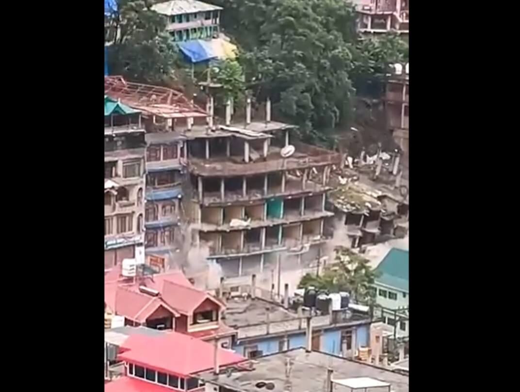 Himachal 7 houses collapse (1)