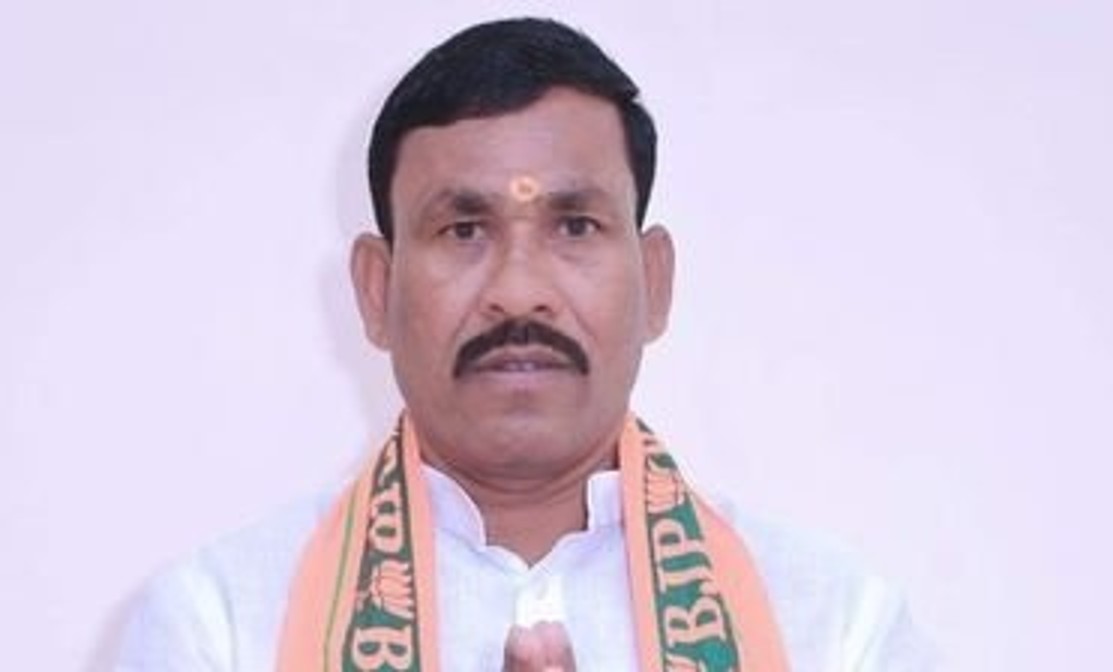 भाजपा विधायक रामदुलार गोंड  