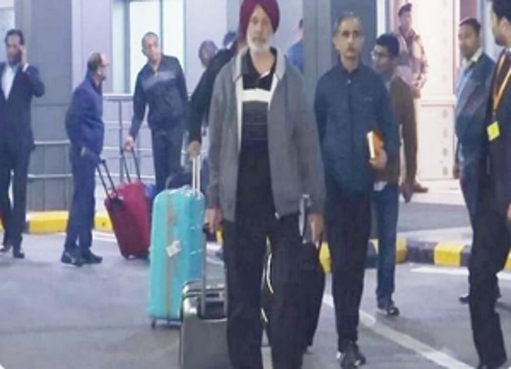 Former Navy Officials Return India From Qatar (1)