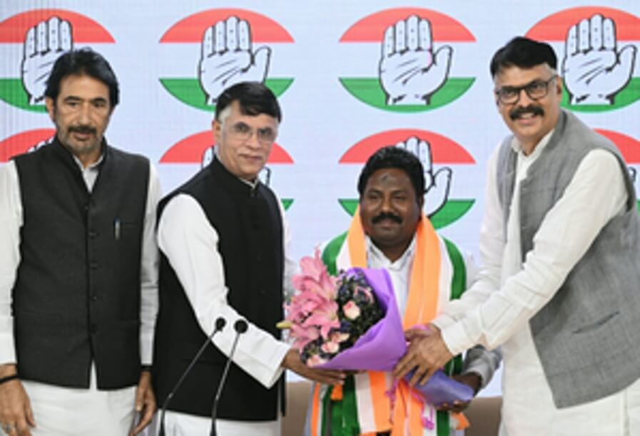 Jai Prakash Patel Joins Congress (1)