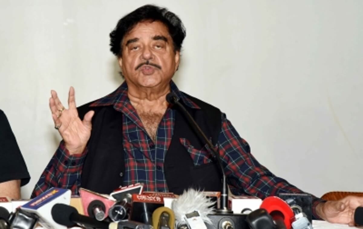 Shatrughan Sinha (1)