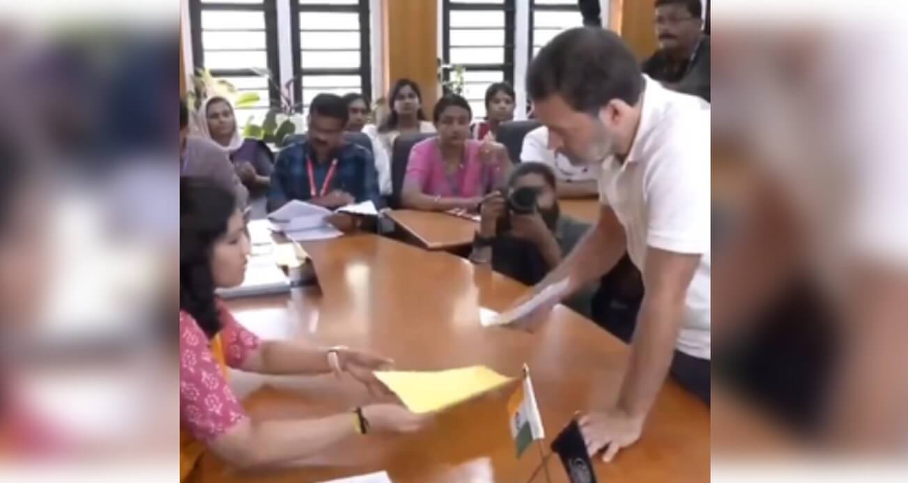 Rahul Gandhi Files Nomination (1)