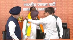 Arvinder Singh Lovely Joins BJP 2 (1)