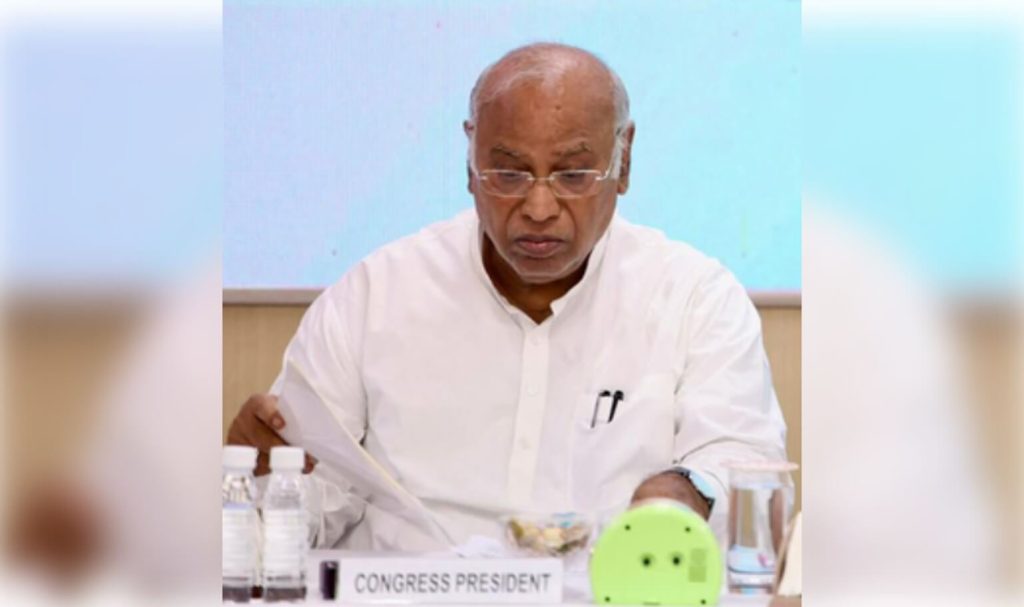 Mallikarjun Kharge 3 (1)