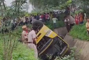School Bus Falls Into Canal Several Students Injured Rajasthan IANS (1) (1)