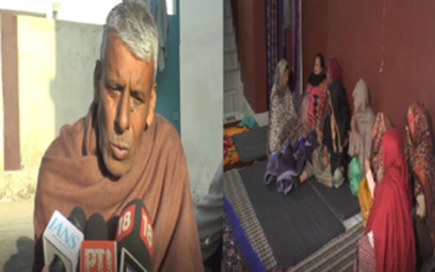 Shaheed jawan ke pita IANS (1) (1)