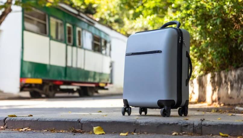 Trolley Bag Depositphotos_792425262_XL (1) (1)