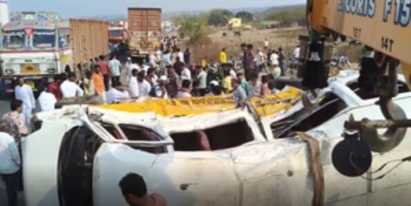 accident in solapur maharashtra (1) (1)