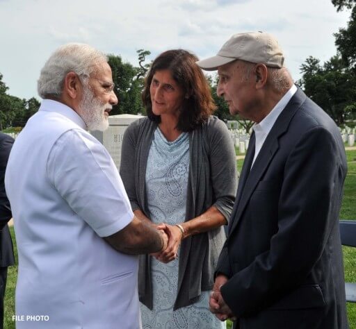 PM Modi With Sunita Williams (2) (1)