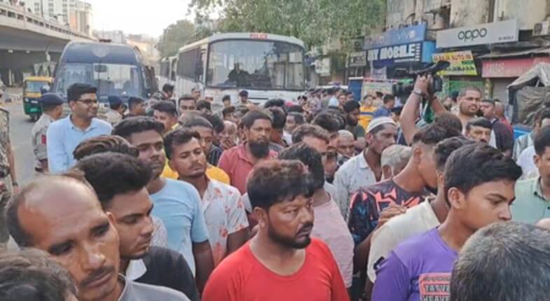 500 people taken into custody in Ahmedabad and Surat (1) (1)