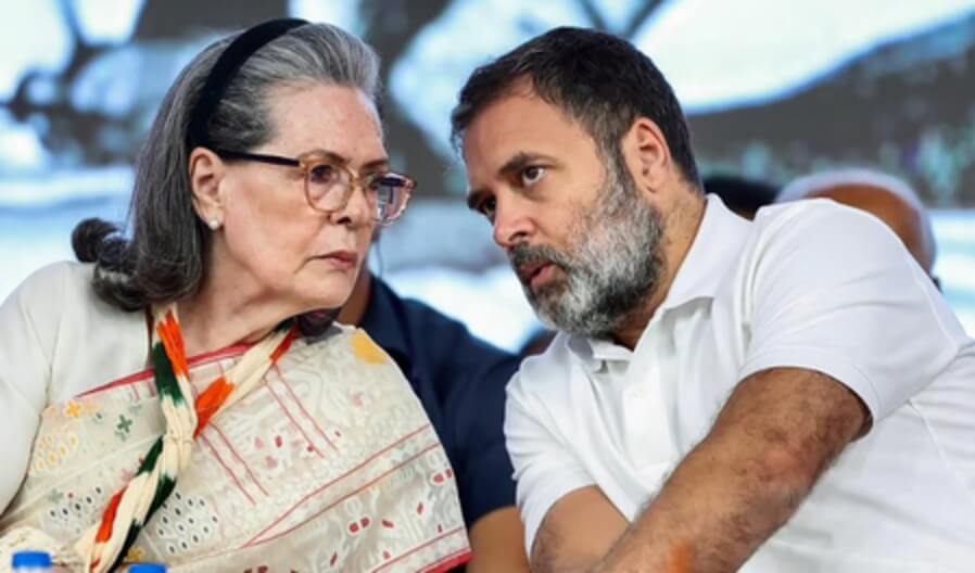 Sonia Gandhi and Rahul Gandhi (1)
