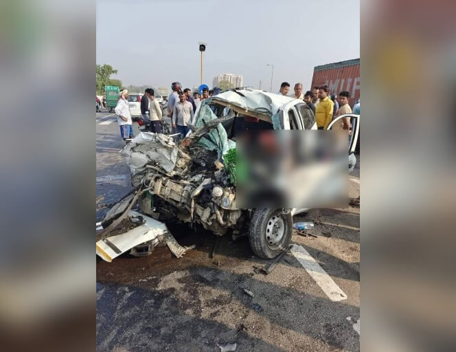 accident in Kanpur 3 killed C (1) (1)