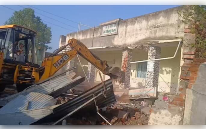 BULLDOZER ACTION (1)