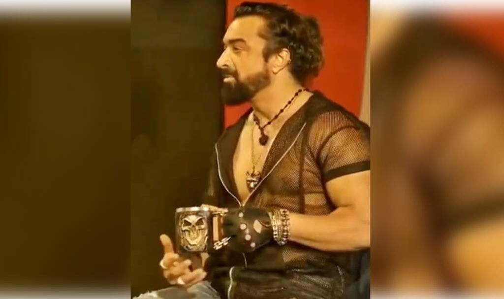 Ejaz Khan (1)