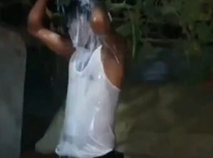 man takes bath with milk after getting divorce (1)