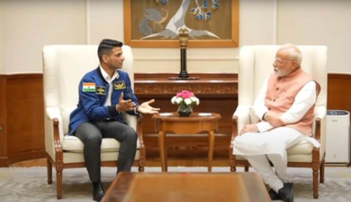 MODI WITH SHUBHANSHU