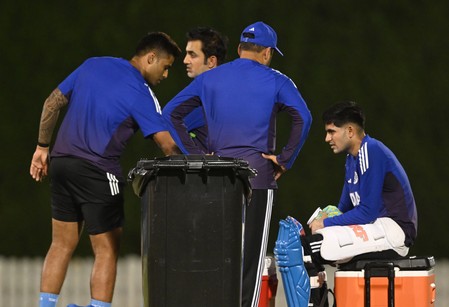 Suryakumar Yadav Gill Gautam Gambhir (1)